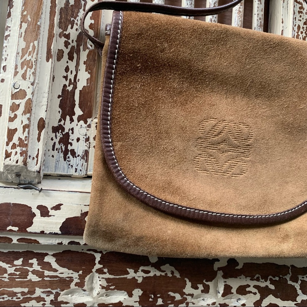 Loewe Suede Vintage Logo Bag - Picture 12 of 15